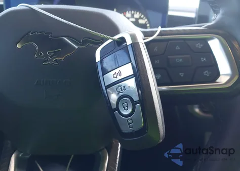 2024 Ford Mustang Ecoboost Fastback z USA, uszkodzony, nr VIN 1FA6P8TH9R5109746